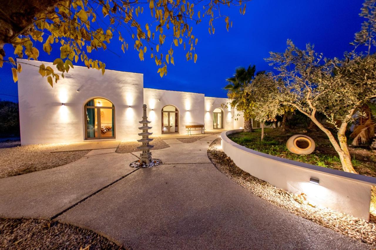 Artmonia Hotel Castalla Exterior photo